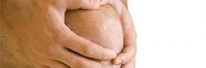L'ostéopathe traite les douleurs du genou